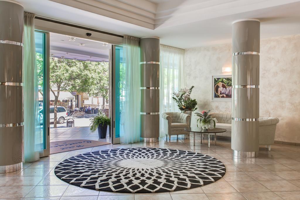 Hotel Continental Гаттео-а-Маре Экстерьер фото
